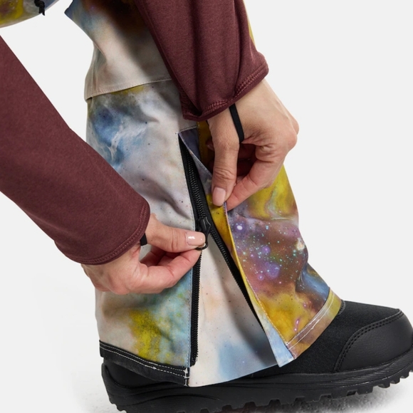 NWT Women's Burton Tie Dye Snow Pants - Picture 5 of 10